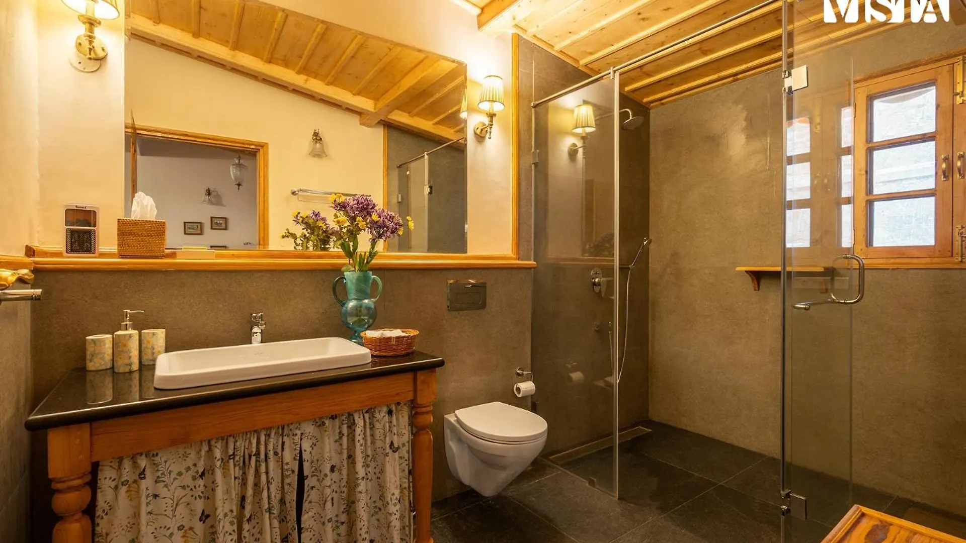 Villa Stayvista At Dimple Lodge With Private Lawn & Forest View Shimla India