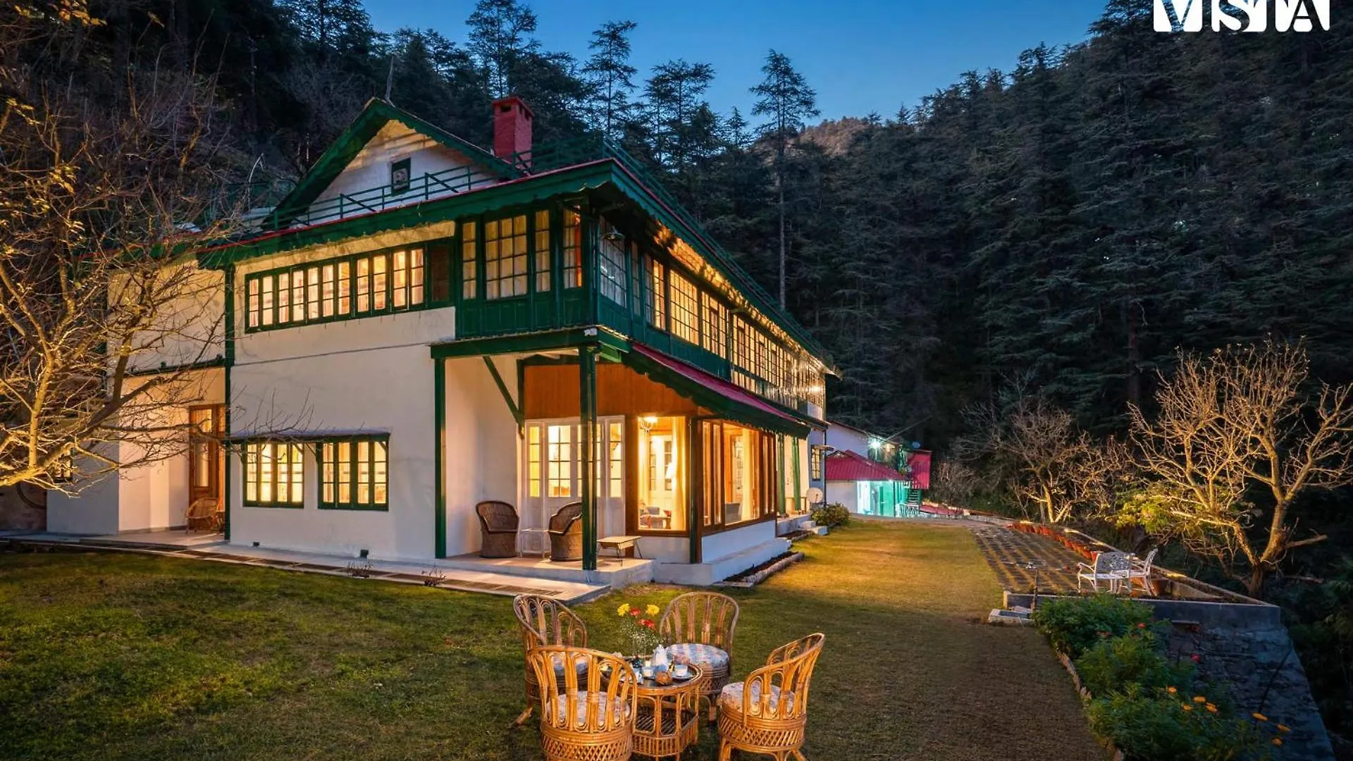 Villa Stayvista At Dimple Lodge With Private Lawn & Forest View Shimla India